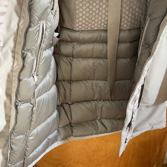 Lululemon Winter Warrior Parka Size 6 - Picture 3 of 8